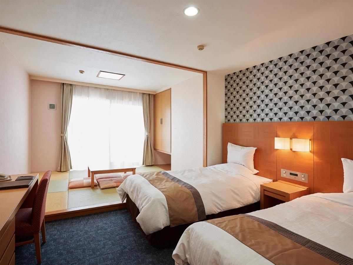 Hotel Murasakimura Yomitan Exteriér fotografie