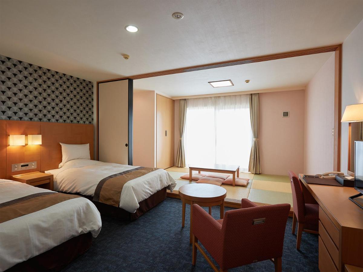 Hotel Murasakimura Yomitan Exteriér fotografie