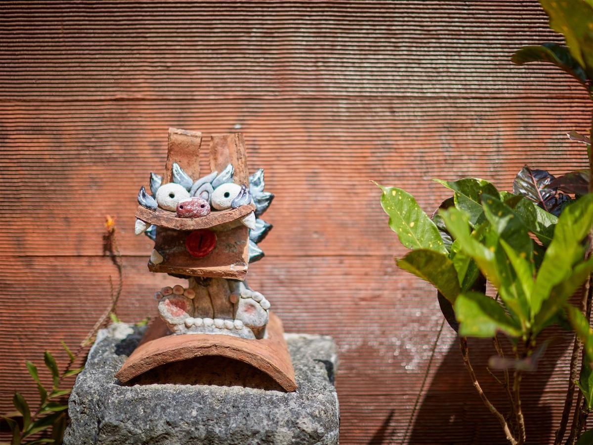 Hotel Murasakimura Yomitan Exteriér fotografie