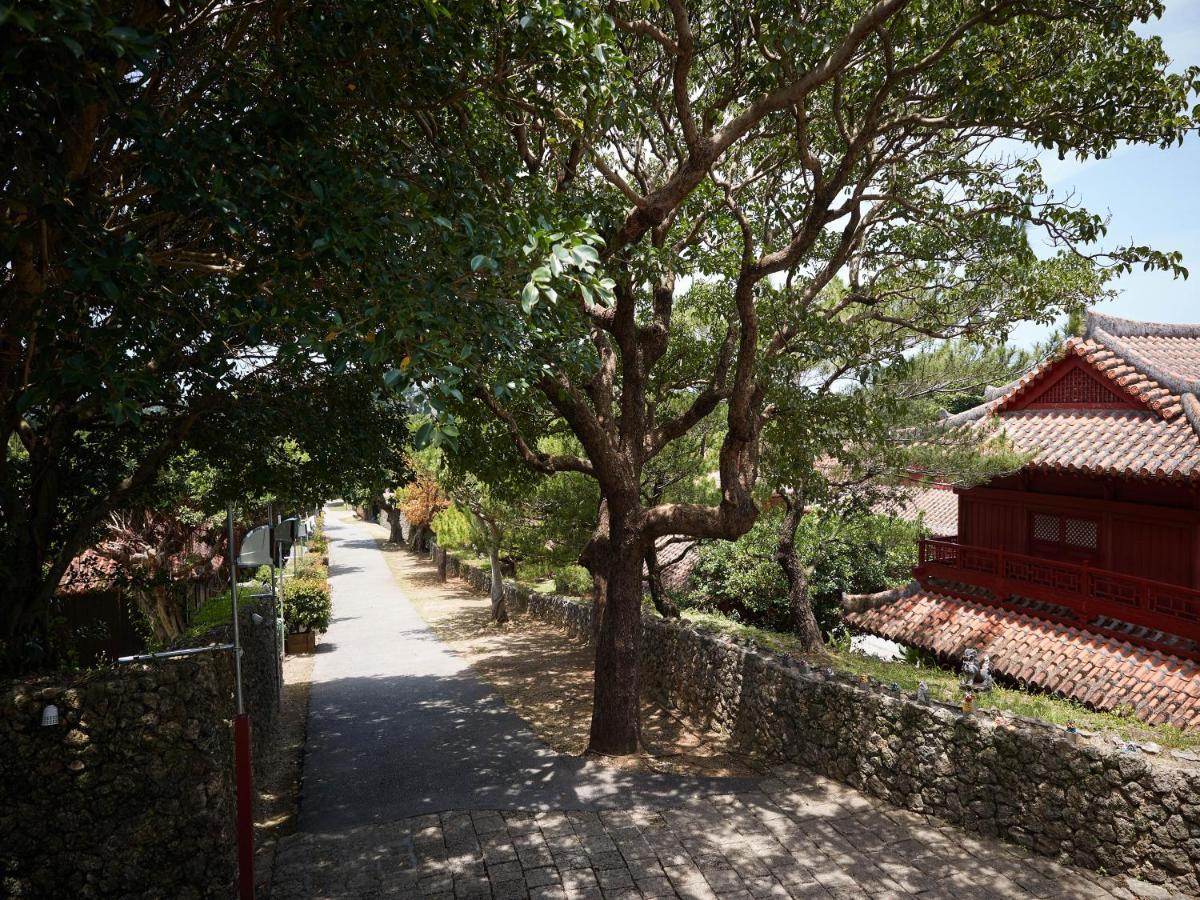 Hotel Murasakimura Yomitan Exteriér fotografie